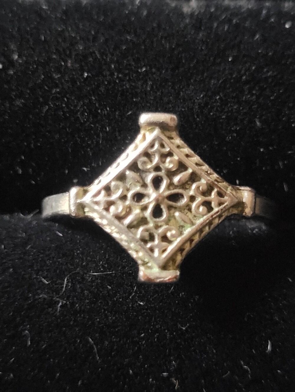 Vintage Boho Filigree Ring Ornate Diamond Rhombus Shape Silver Tone